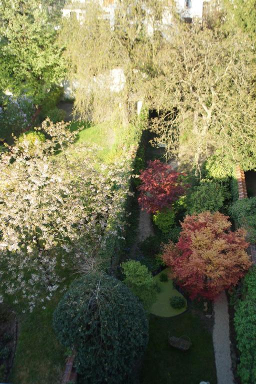 B&B Villa Leopoldine Brussels Guesthouse イクセル エクステリア 写真